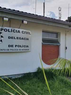 280222 policia3