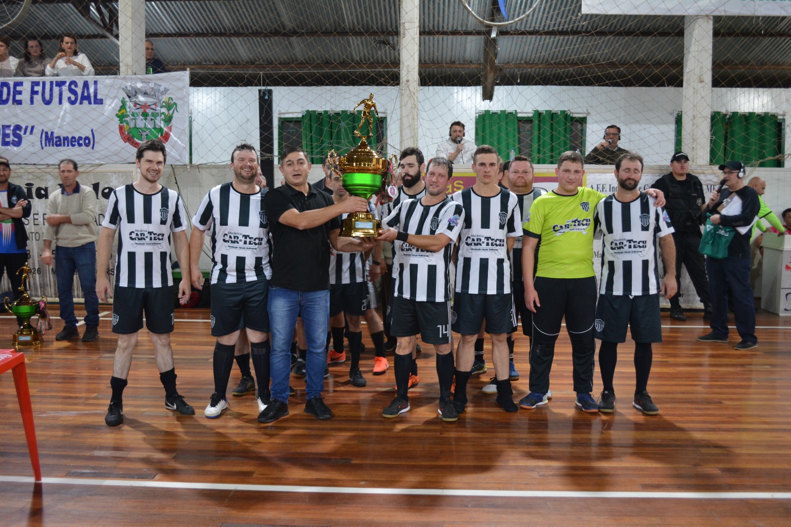 Noite de premiação dos campeões e vice-campeões dos Campeonatos